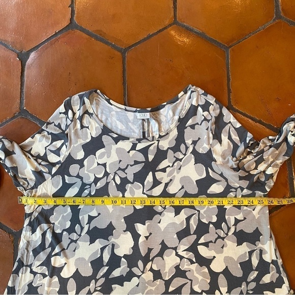 LOGO Lori Goldstein Womens Shirt 3X Tunic Top Sheer Back Floral Pockets Stretch - Picture 8 of 8
